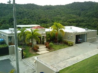 LOMAS DE LA SERRANIA 1,800 m/c  Puerto Rico