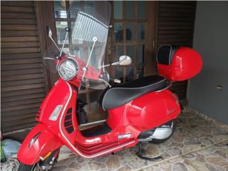 New Vespa GTS Super 300 Roja NUEVA