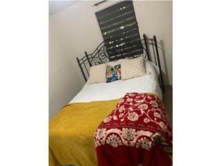 Cama Queen en tubos con Matrees , Puerto Rico