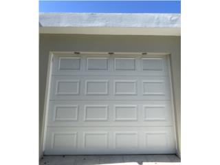 Se Vende Puerta de Garage Blanca 9’x 7’ Usada