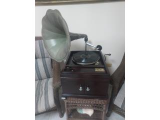 Fonografo RCA VICTOR antiguo de megafono 