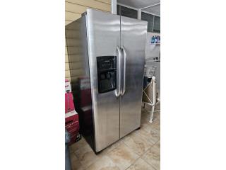 NEVERA FRIGIDAIRE SIDE BY SIDE $450.00, Puerto Rico