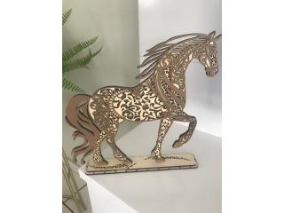 Caballo en Madera cortada con Laser, Puerto Rico