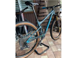 Pivot XC Mach 4SL 2022 Size M , Puerto Rico