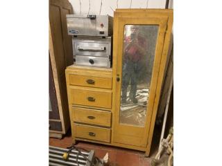 Mueble antiguo para restaurar., Puerto Rico