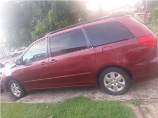 Guagua Van- Toyota Sienna, Toyota Puerto Rico