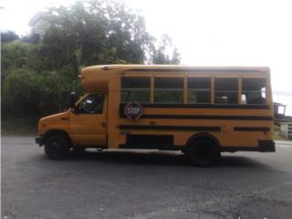 Guagua escolar 18 pazajeros con rampa , Ford Puerto Rico