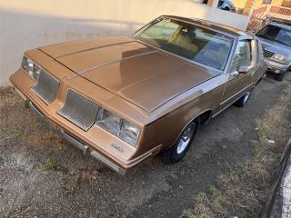 Oldsmobile Cutlass Supreme, Oldsmobile Puerto Rico