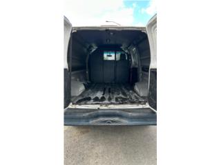 Ford Van 250 EconoLine 2011 , Ford Puerto Rico