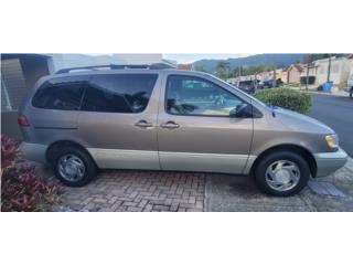 Toyota Sienna 1998, Toyota Puerto Rico