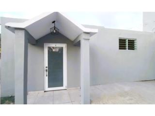Apto Tipo Casa con Cocina y Baos Remodelados