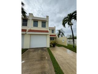 CORNER TOWN HOUSE AT GABLES BREEZE