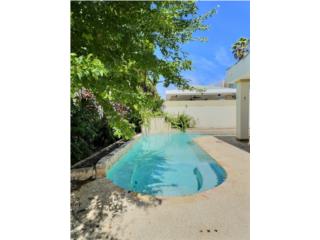 Pet Friendly Fully Turnkey Property with Pool