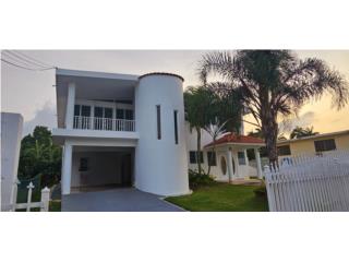 Villa Estela 4/4 - $2500: Prime Location!