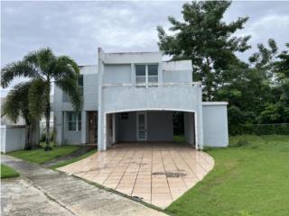 VISTAS DEL BOSQUE, 4 HABS / 2.1 BATHS