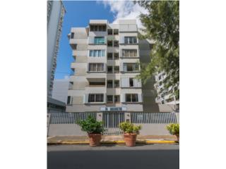 Beach apartment with ocean view in Condado!