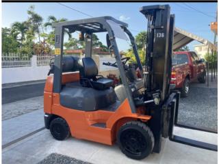 FORKLIFT TOYOTA 5,000 LBS CAPACITY , Puerto Rico