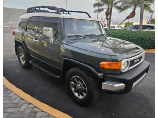 TOYOTA FJ CRUISER 2012 CON 137K MILLAS, Toyota Puerto Rico