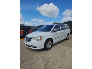 Chrysler Town and country 2013, Chrysler Puerto Rico