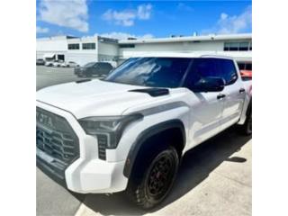 TOYOTA TUNDRA TRD PRO 2022 BLANCA INT ROJOS, Toyota Puerto Rico