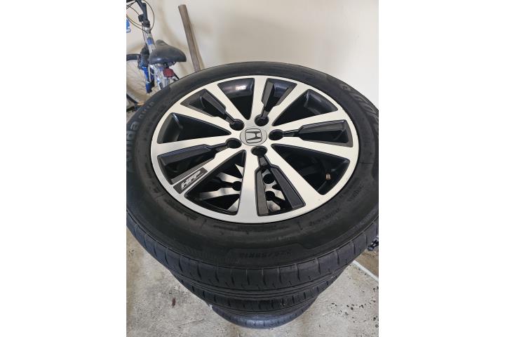 Aros 18 - 5 l 114 con gomas 225/55 R 18 Puerto Rico, ClasificadosOnline.com