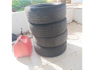 Se venden 4 gomas de corolla 80, Puerto Rico