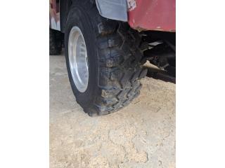 4 gomas jeep CJ5, Puerto Rico