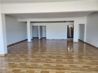 Remodelado local comercial, Aguadilla Bienes Raices en Puerto Rico