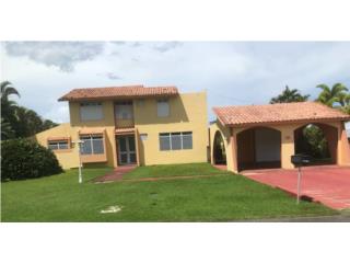 Alquiler Hacienda Hermanas Mena - Espaciosa Propiedad, Manatí Puerto Rico