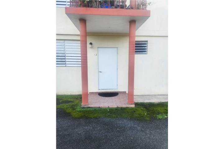 Barrio-Candelaria Toa Baja/Candelaria 2H/1B Apartamento en Toa Baja