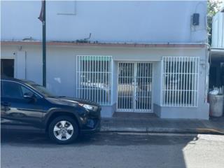 Frente a Plaza Pública. Local - $1100