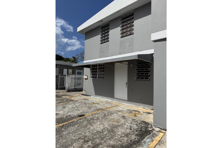 Urbanizacion-Levittown Lakes LEVITTOWN Apartamento en Toa Baja - Levittown