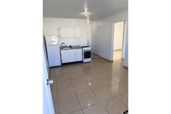 Urbanizacion-Puerto Nuevo Cómodo y céntrico en SJ - $1,000 Apartamento en San Juan - Río Piedras