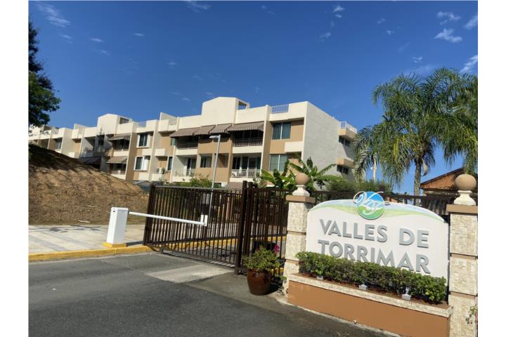 Condominio-Valles De Torrimar COND. VALLES DE TORRIMAR - GARDEN DE ESQUINA Apartamento/WalkUp en Guaynabo