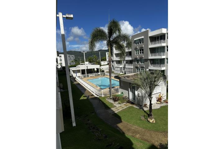 Condominio-Caminito Cond Caminito - / Gurabo Apartamento/WalkUp en Gurabo