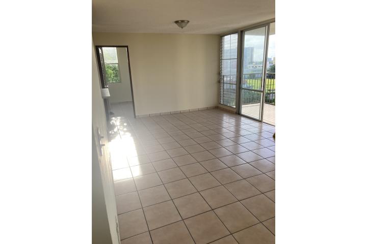 Condominio-Jardines Metropolitanos Jardines Metropolitanos alto y fresco Apartamento en San Juan - Río Piedras