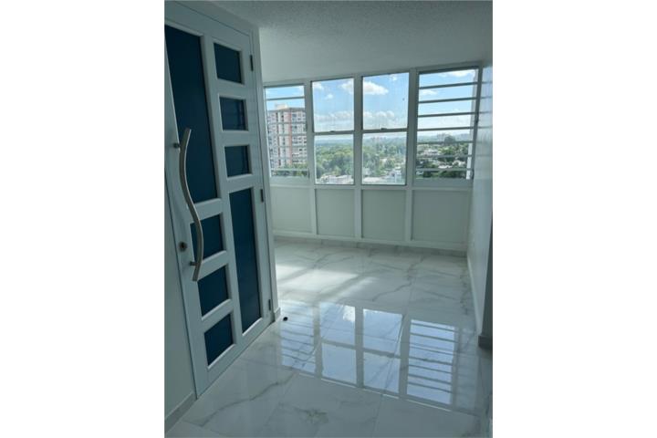Condominio-Puerta Del Sol Apartamento de 3 Cuartos 1 Banos 1 Estacionam Apartamento en San Juan - Río Piedras