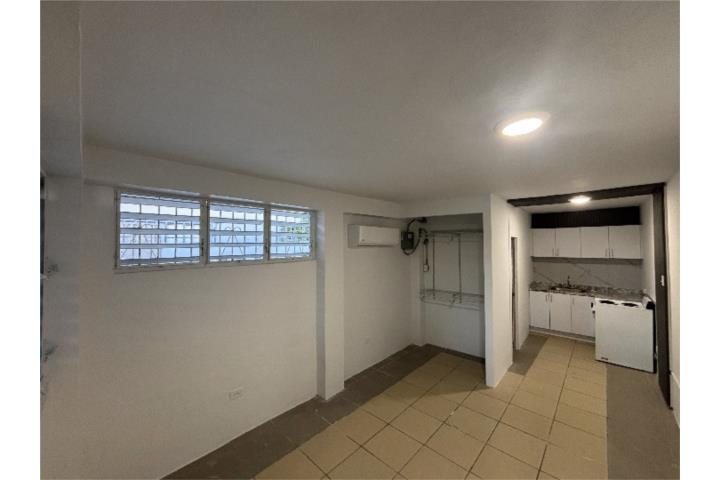 Sector-Rio Piedras ESTUDIO REMODELADO CON PARKING HILL BROTHERS Apartamento en San Juan - Río Piedras