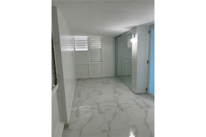 Condominio-Puerta Del Sol Apartamento de 2 Cuartos 1 Banos 1 Estacionam Apartamento en San Juan - Río Piedras
