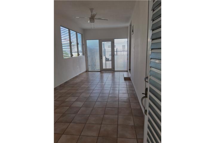 Sector-Hato Rey Hato Rey amplio apartamento!! Apartamento en San Juan - Hato Rey