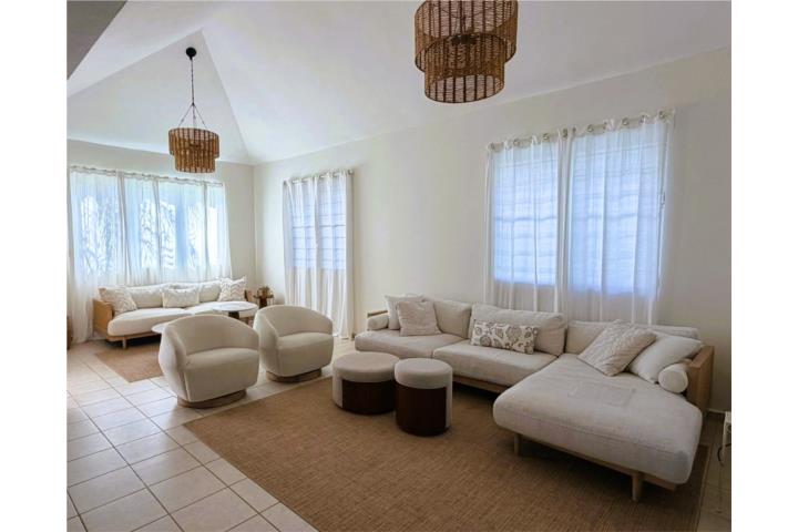 Urbanizacion-Paisajes De Dorado Paisajes de Dorado - Completamente Amueblada Casa en Dorado