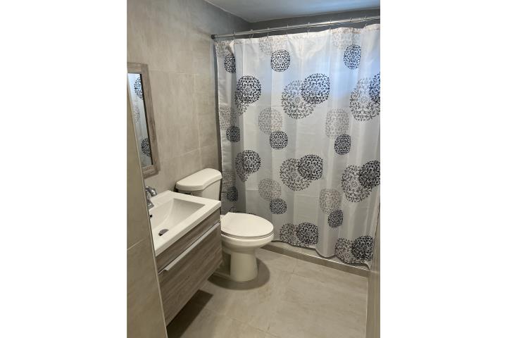 Barrio-Pueblo SE RENTA APARTAMENTO RENOVADO !!!!!! Apartamento en Las Piedras