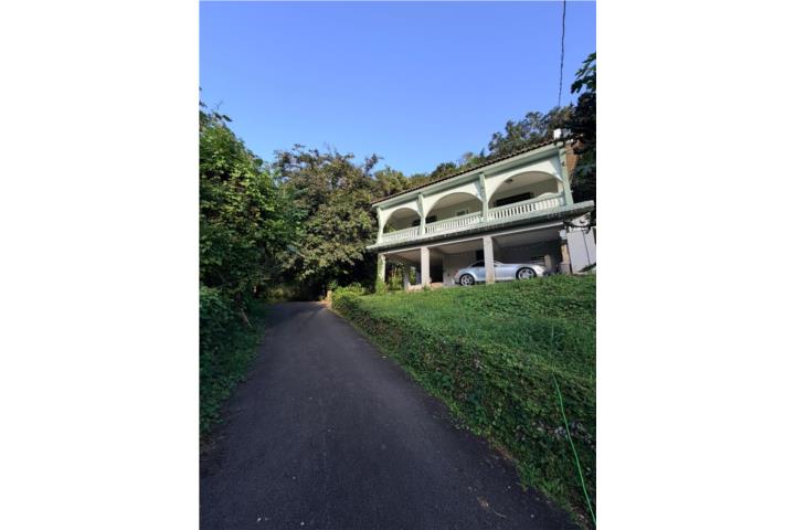 Barrio-Abras Barrio Abras centro corozal Casa en Corozal