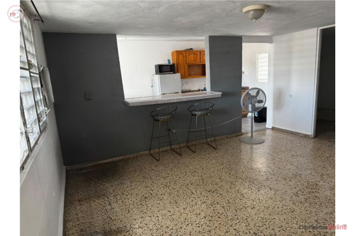 Jard de Carolina, Apt Soltero, $600 2do piso