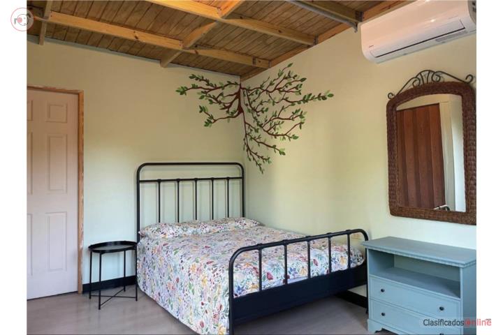 Los Llanos, Coamo. Apartamento equipado full