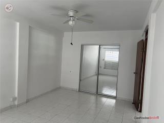 Hato, Rey. El Vedado, apartamento.- $795.