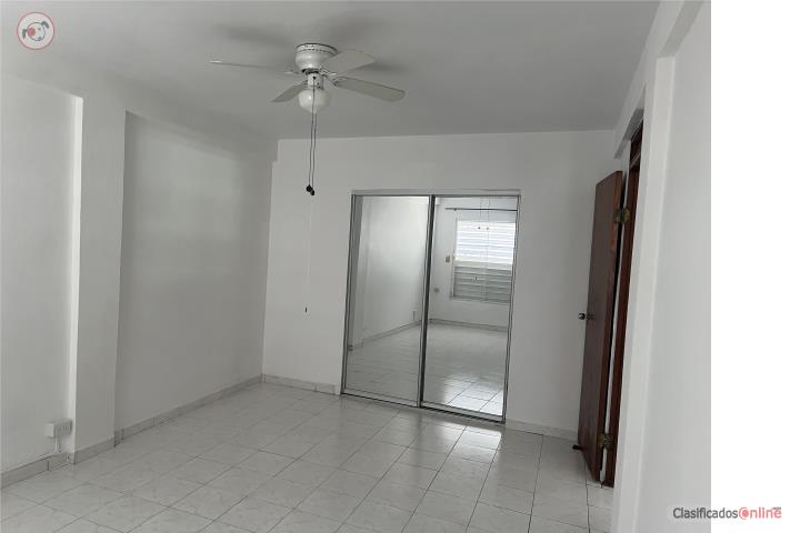 Hato, Rey. El Vedado, apartamento.- $795.