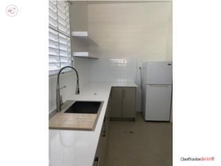 Apt. Urb. Bladrich $975 Acceso Controlado.