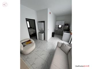 Apartamento Remodelado para alquile, Condado.