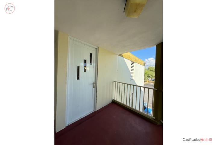Apto. Cond. Balcones Las Catalinas $1180